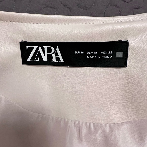 Zara faux leather puffa jacket in size medium! - Picture 4 of 6